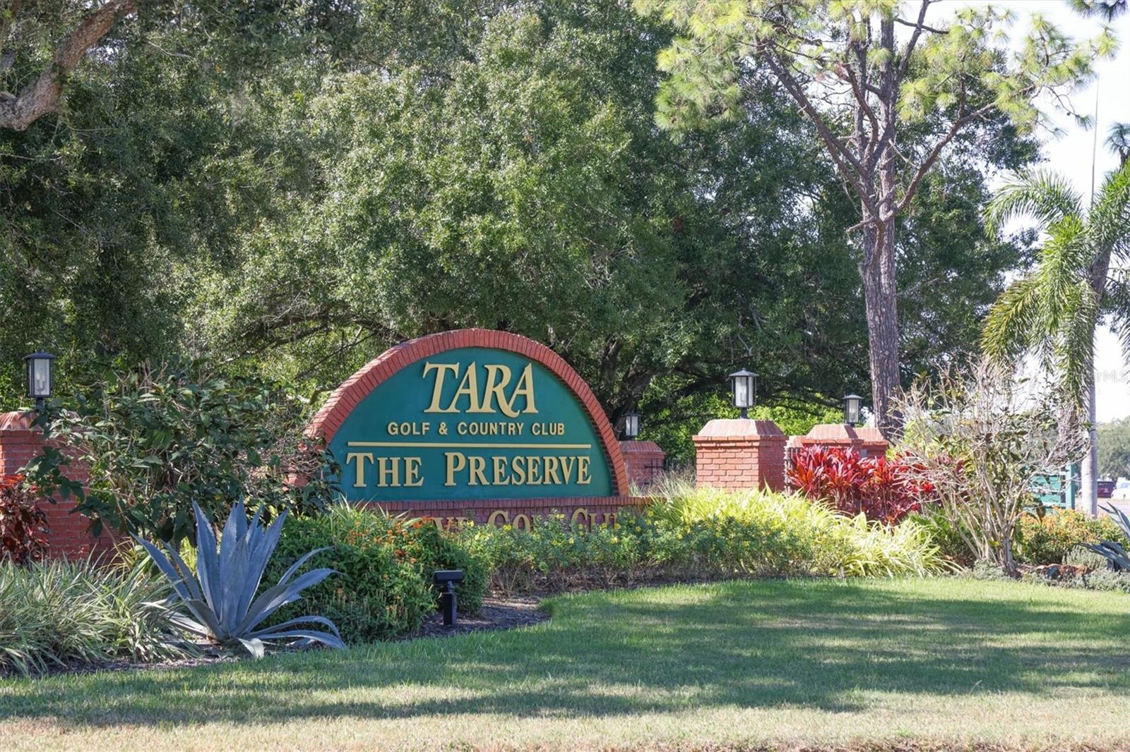 CEDAR HOLLOW AT TARA - Residential