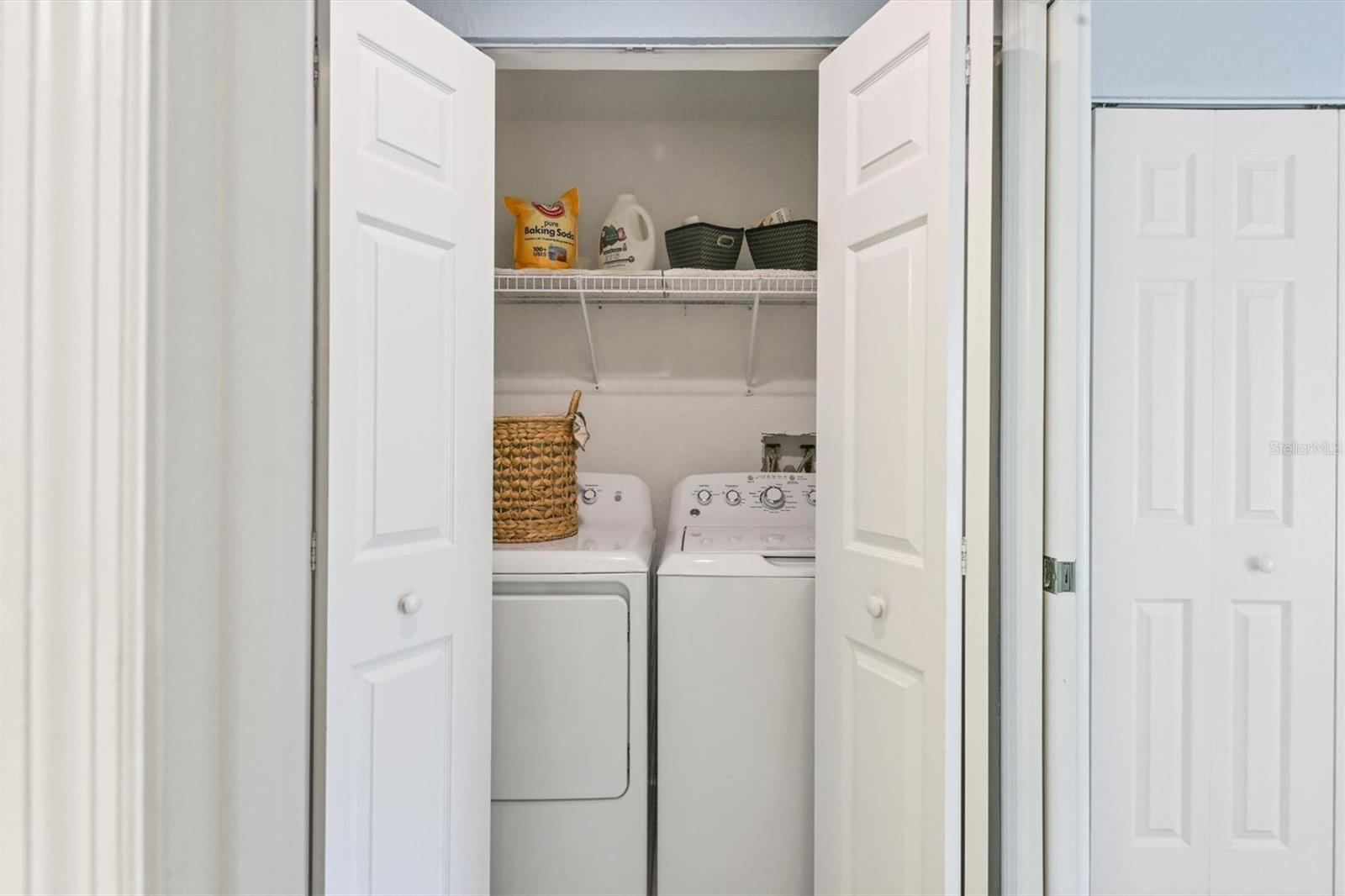 CEDAR HOLLOW AT TARA - Residential