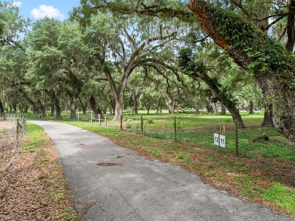 Photo of 12 Cr 543, Bushnell, FL 33513 (MLS # TB8523193)