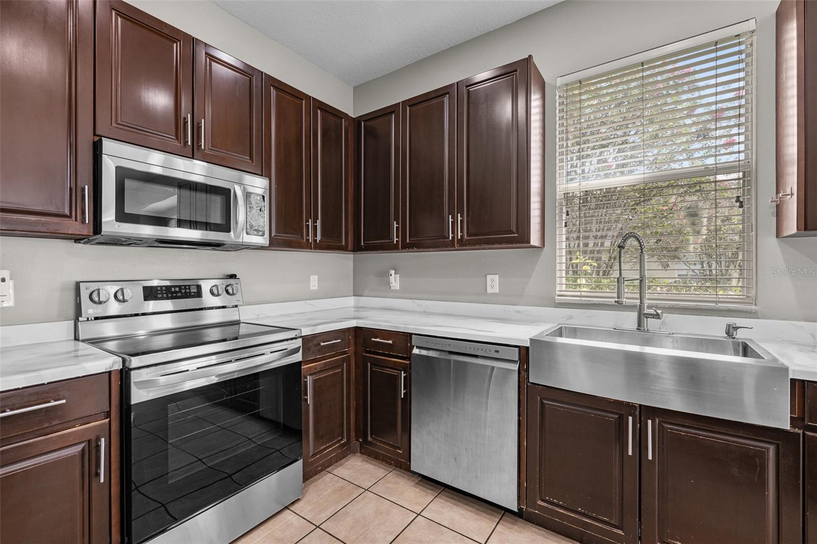 LAKE BERNADETTE PCLS 17 & 18A - Residential Lease