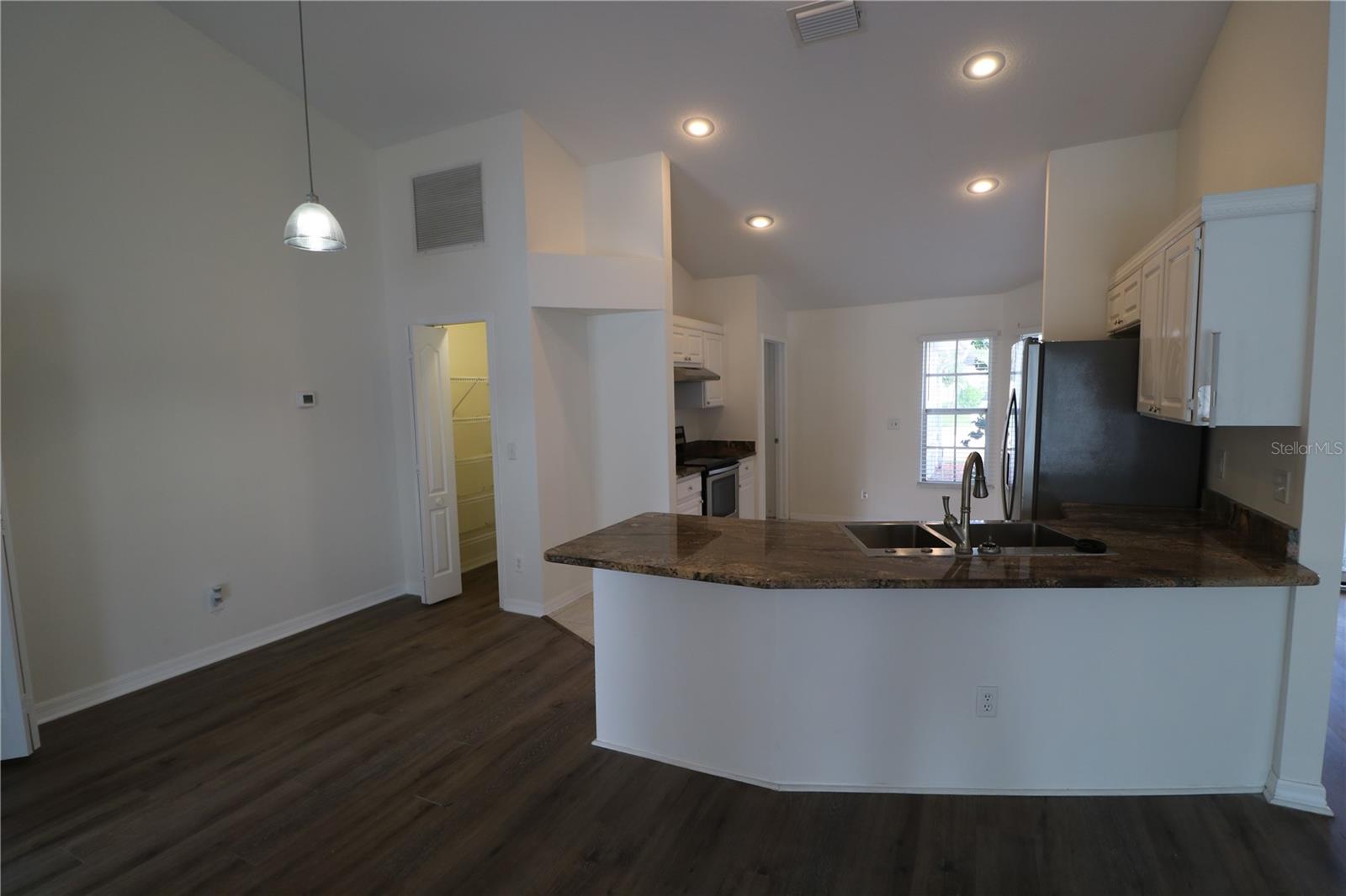 WILLOW BEND - Residential Lease