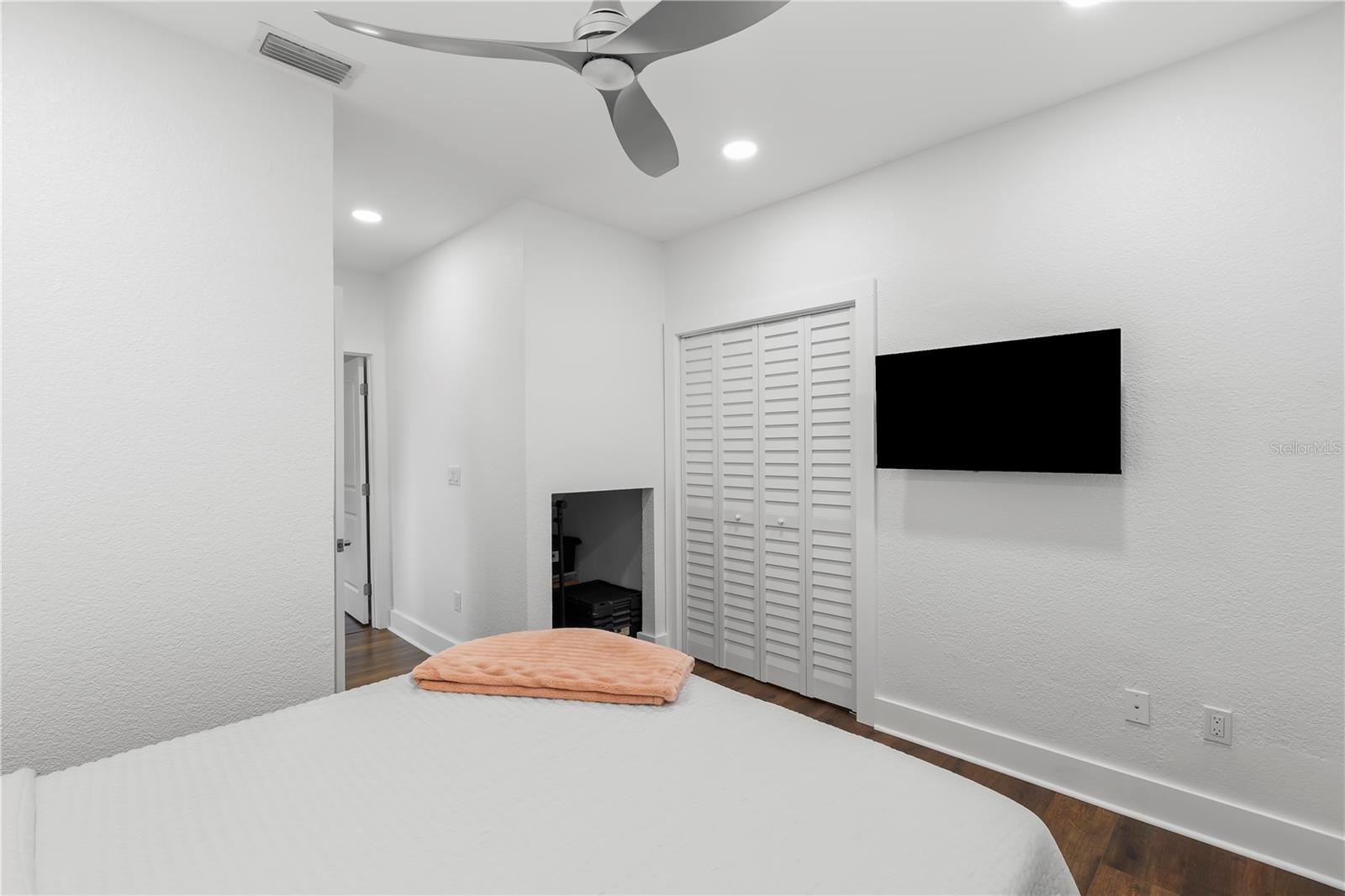 SPRING PARK REV - Residential