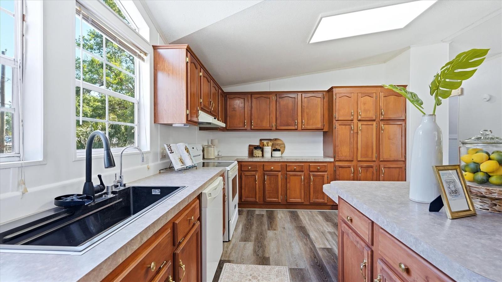 ALLENDALE ACRES - Residential