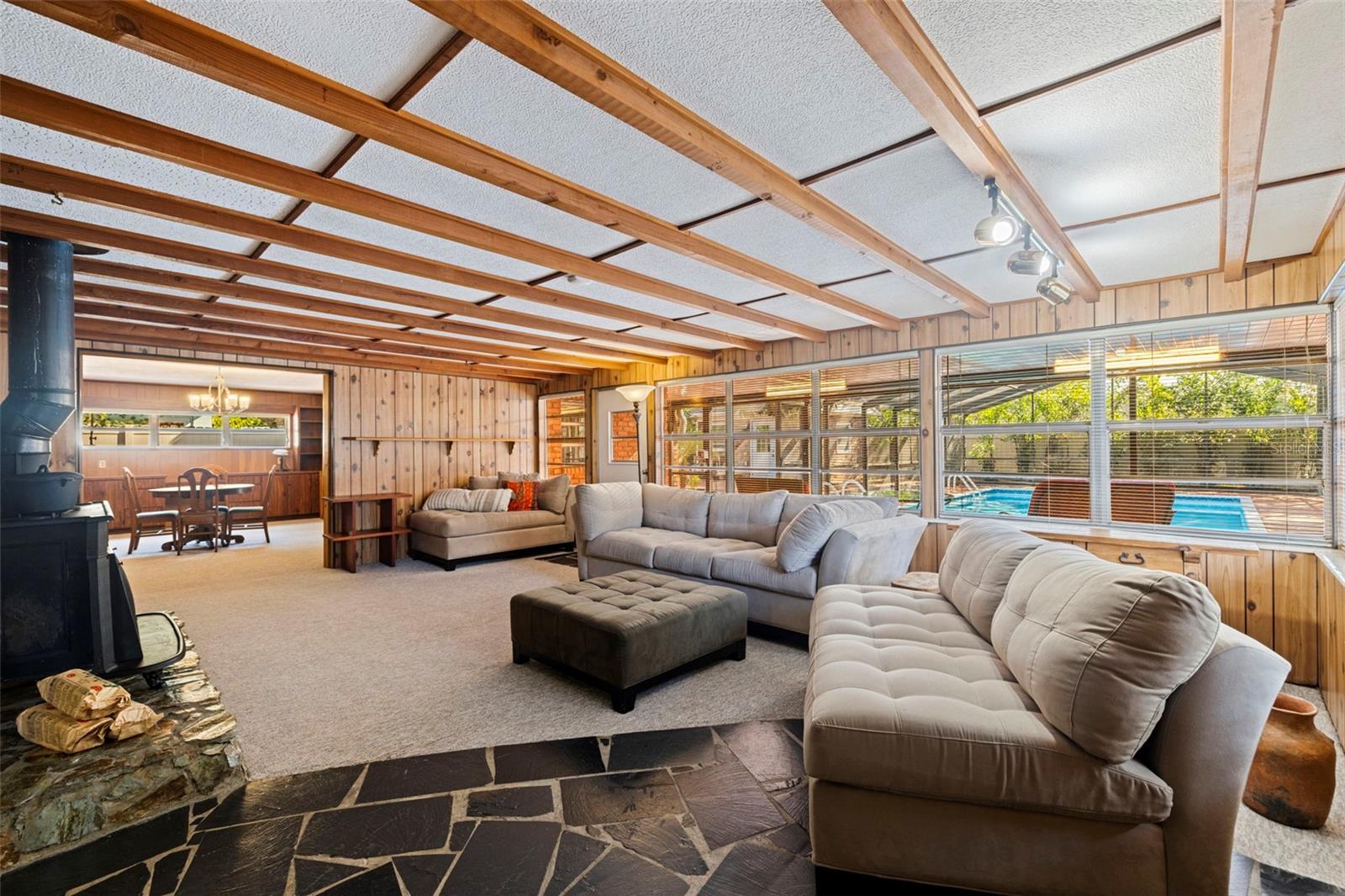 GOLFLAND OF TAMPAS NORTH SIDE - Residential