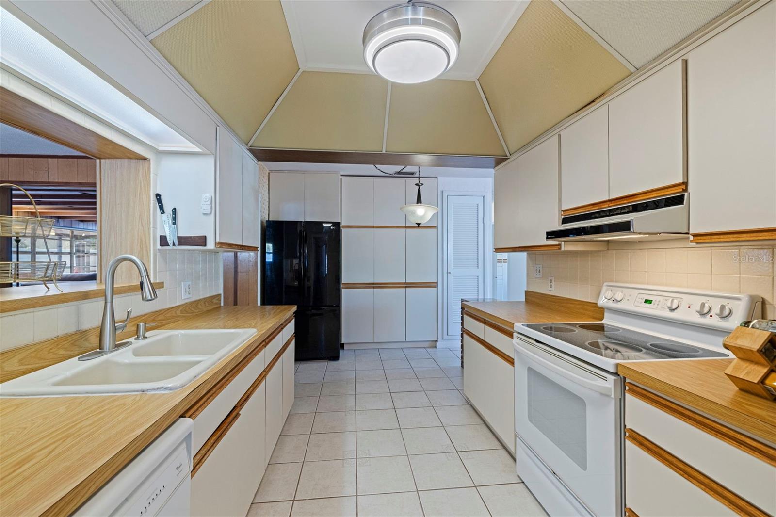 GOLFLAND OF TAMPAS NORTH SIDE - Residential