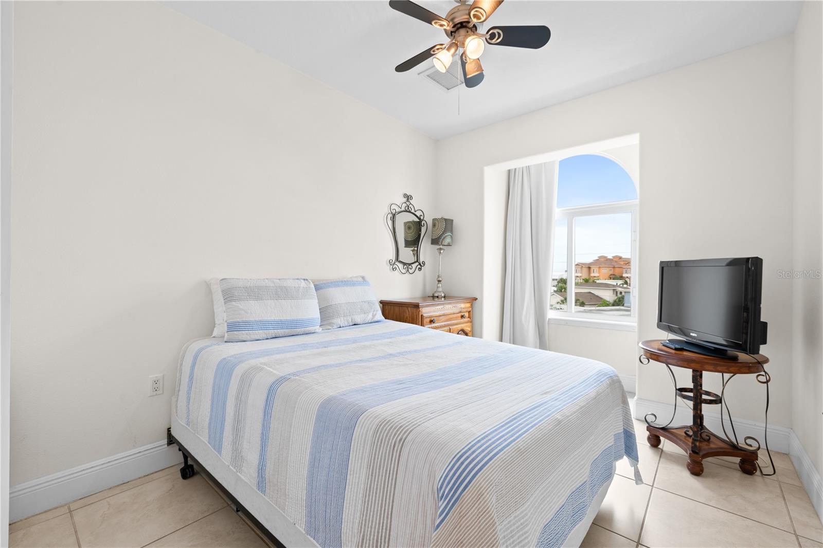 EMILIA TWNHMS OF REDINGTON SHORES REP - Residential