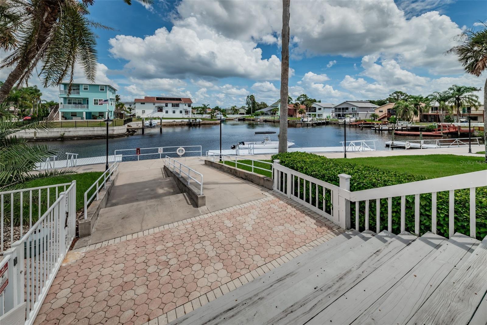 SEA COLONY AT GULF LANDINGS - Land