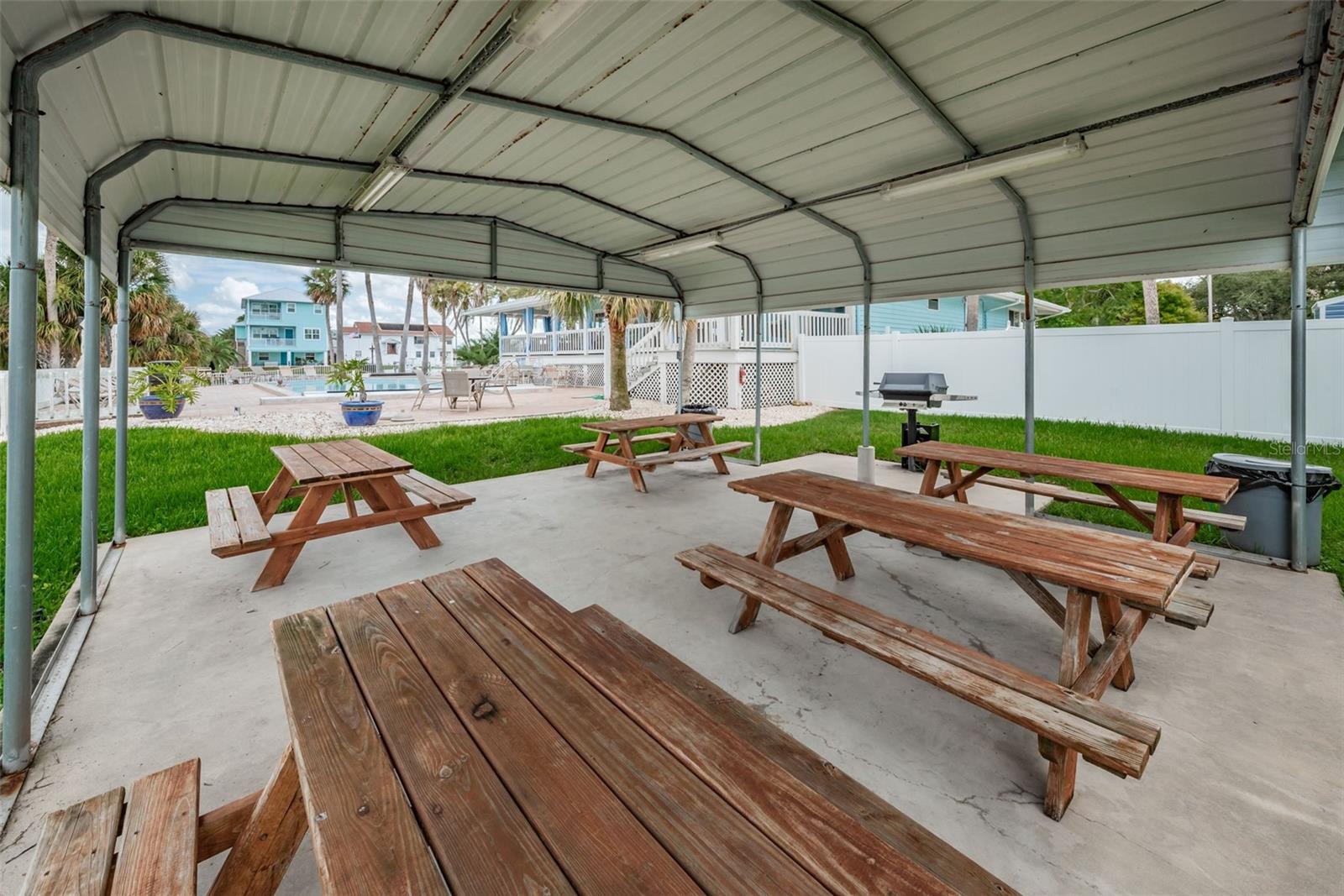 SEA COLONY AT GULF LANDINGS - Land