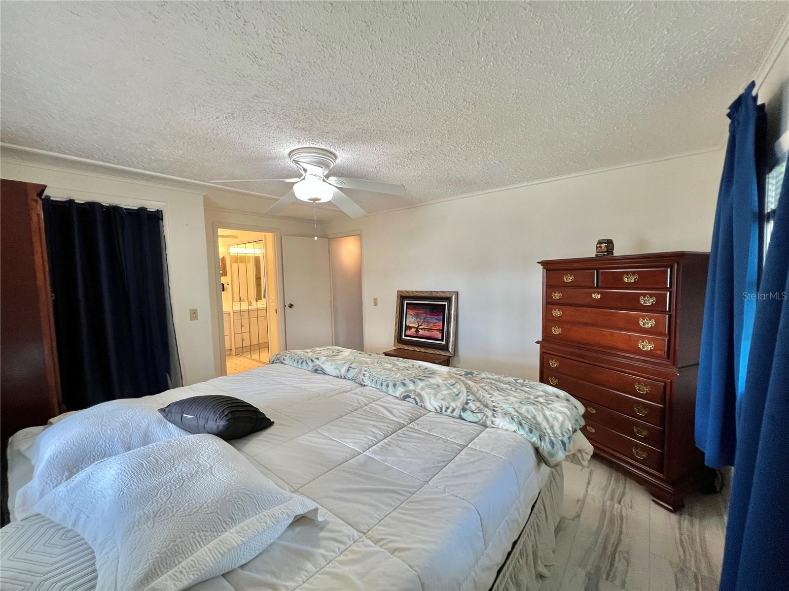 HAWTHORNE AT LEESBURG A COOP - Residential