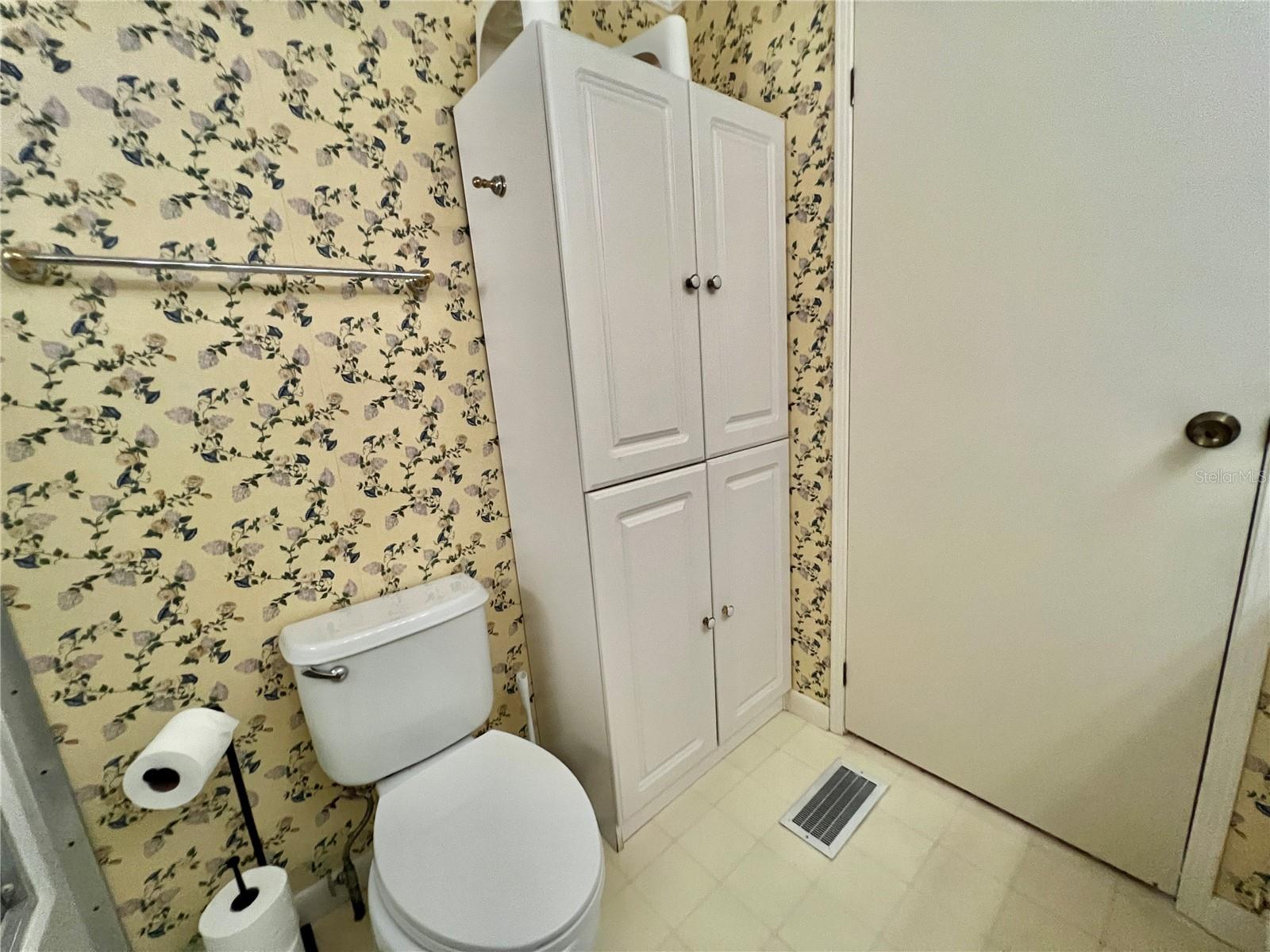 HAWTHORNE AT LEESBURG A COOP - Residential