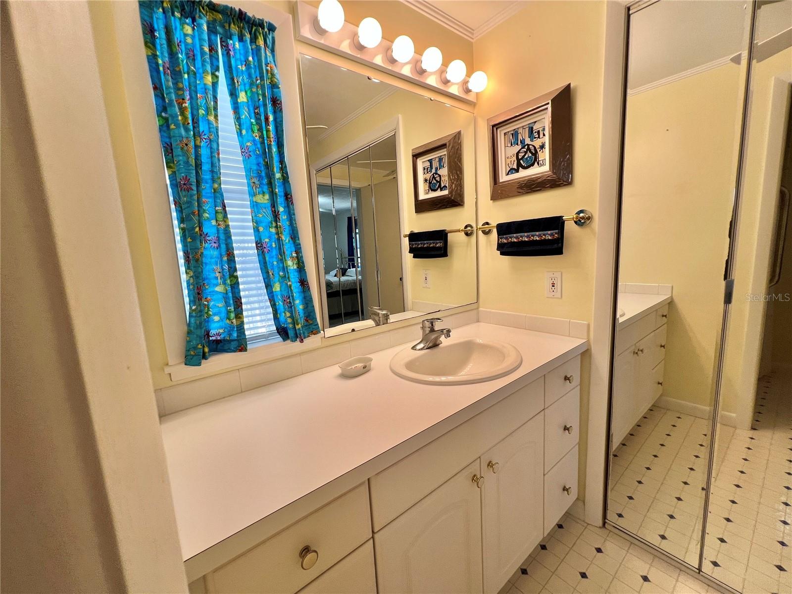 HAWTHORNE AT LEESBURG A COOP - Residential