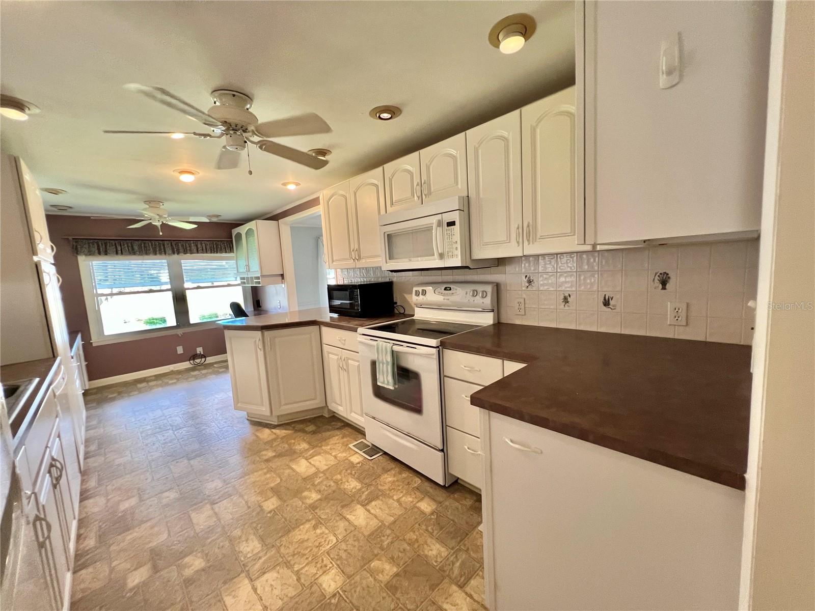 HAWTHORNE AT LEESBURG A COOP - Residential