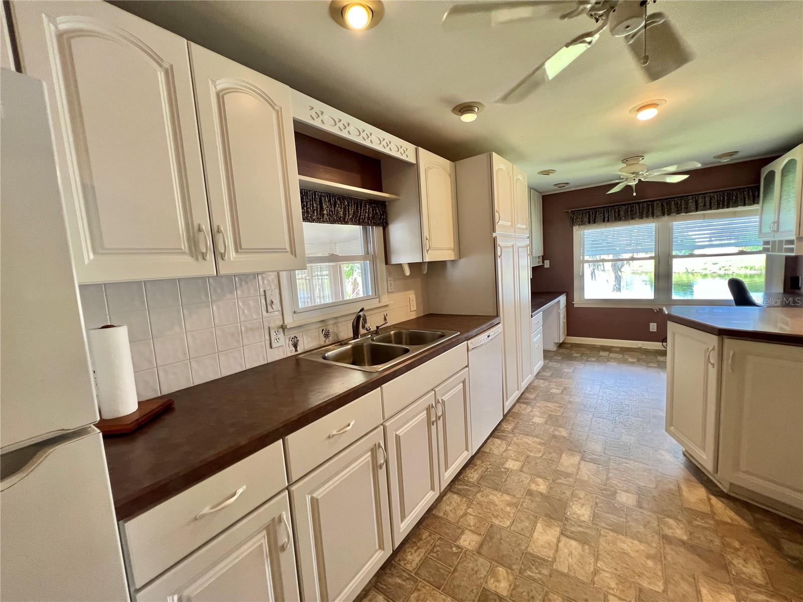 HAWTHORNE AT LEESBURG A COOP - Residential