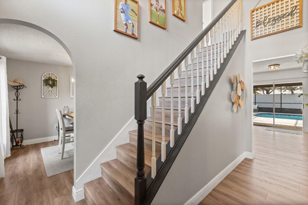 Photo of 729 Veronica Circle, Ocoee, FL 34761 (MLS # O6405385)