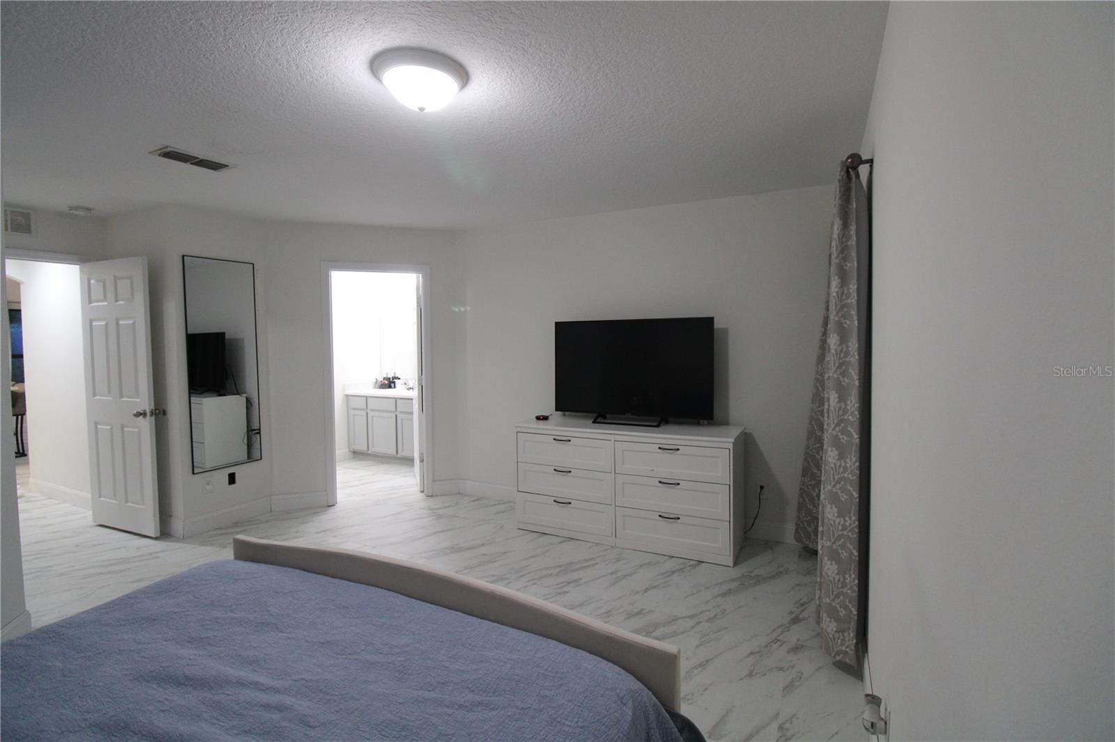 HIGHLAND MDWS PH 2B - Residential Lease