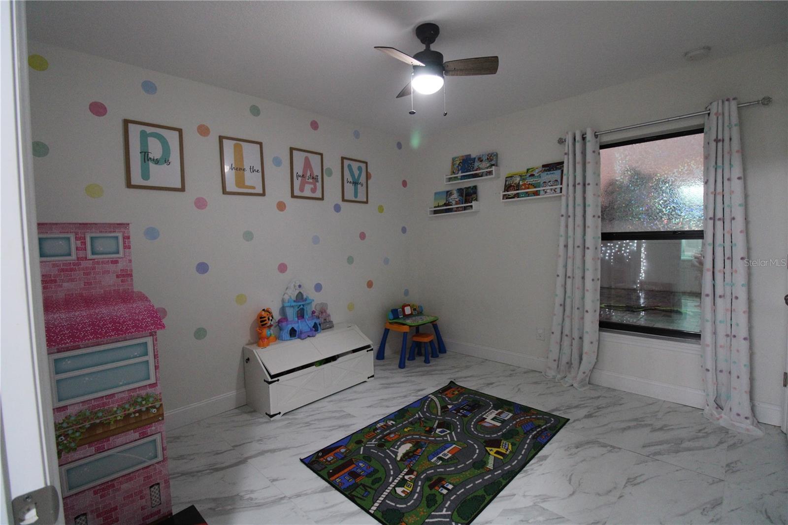 HIGHLAND MDWS PH 2B - Residential Lease