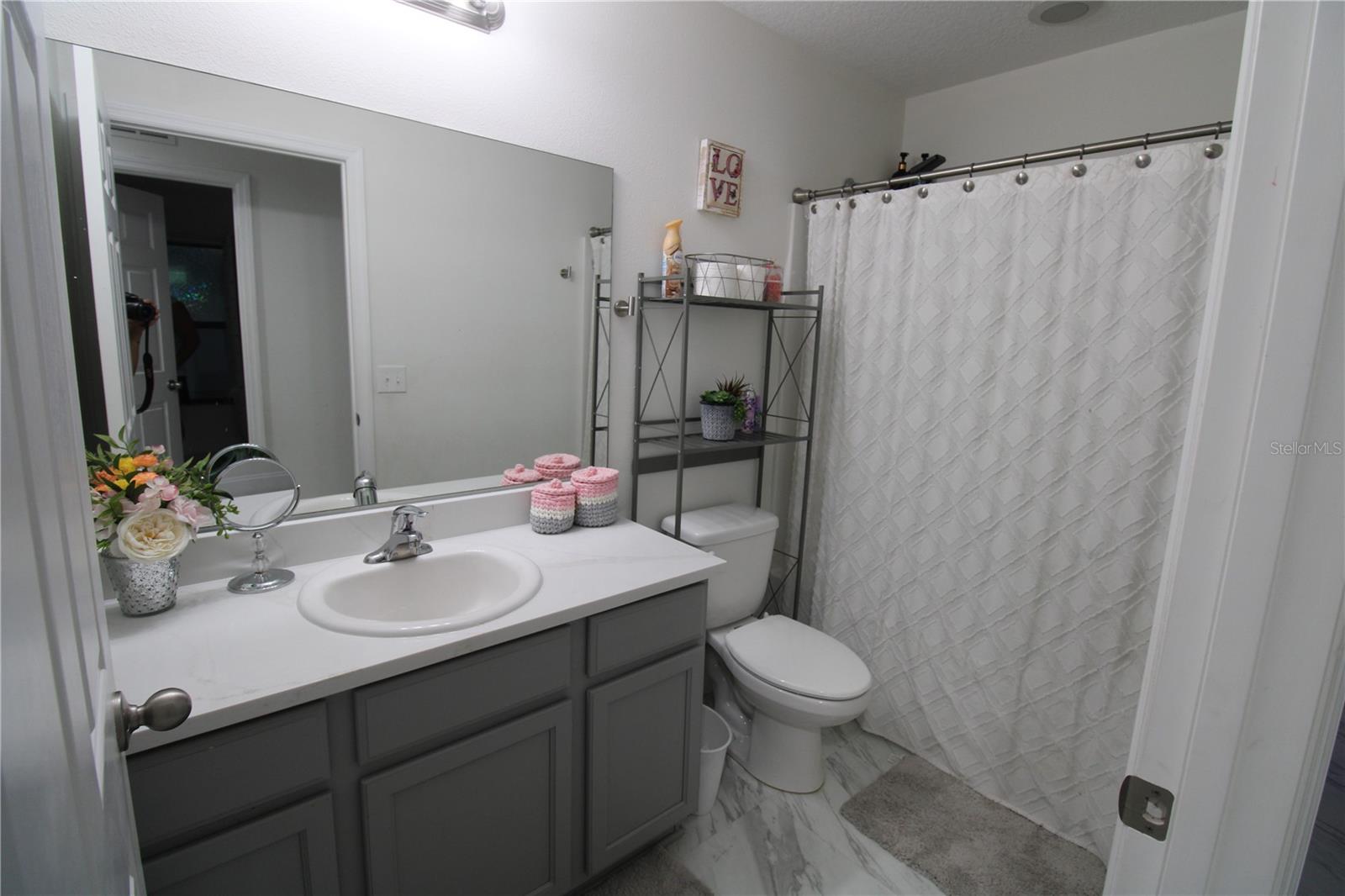 HIGHLAND MDWS PH 2B - Residential Lease