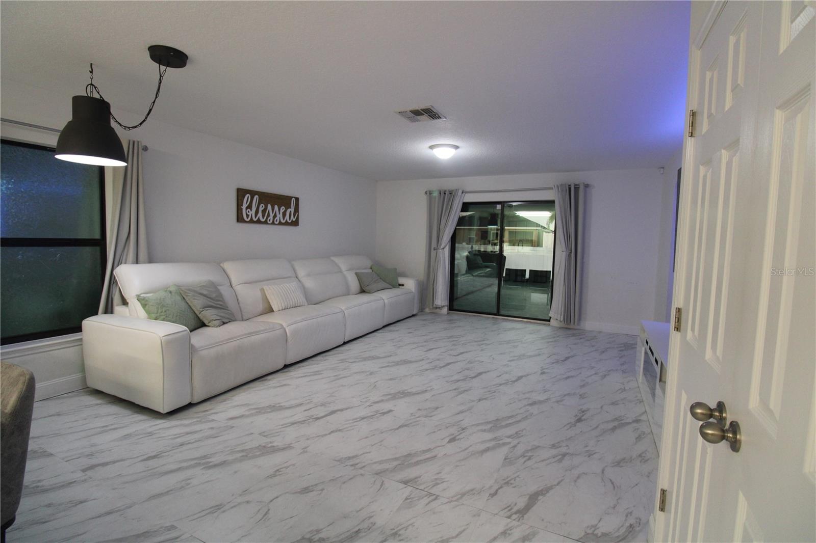 HIGHLAND MDWS PH 2B - Residential Lease