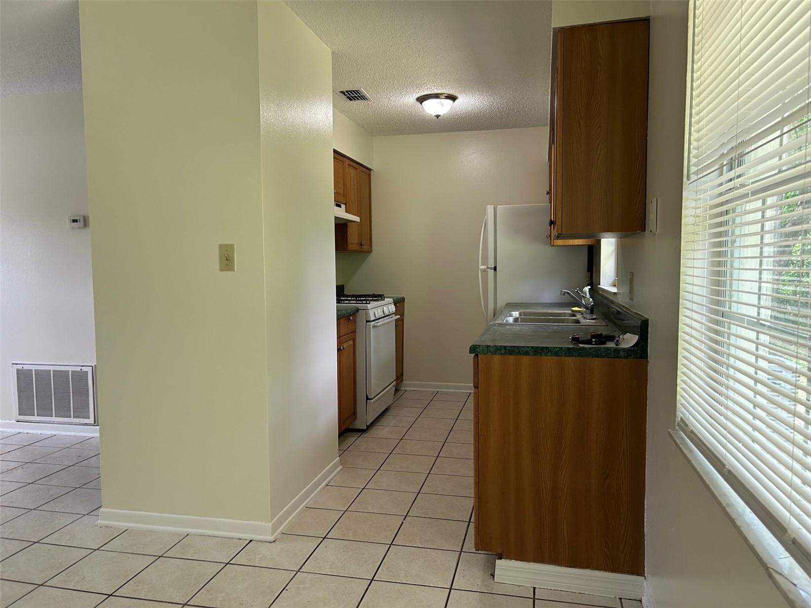 EUSTIS GLOVER - Residential