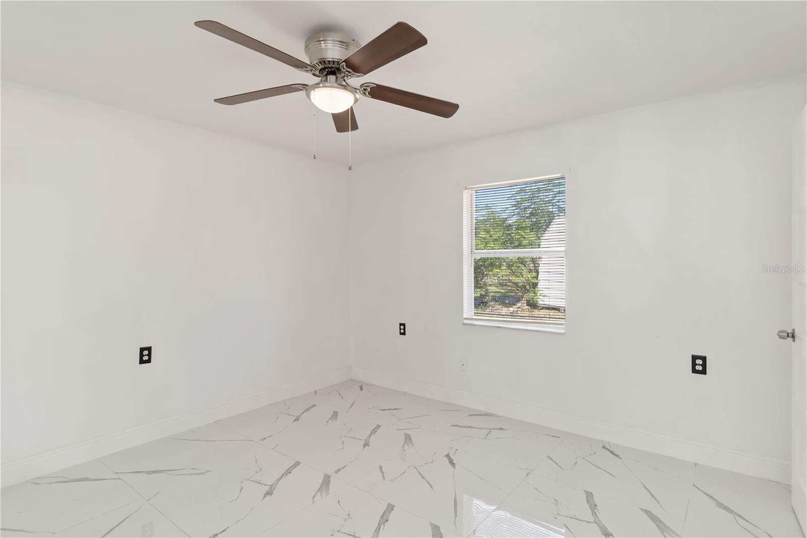 LENA VISTA SUB - Residential