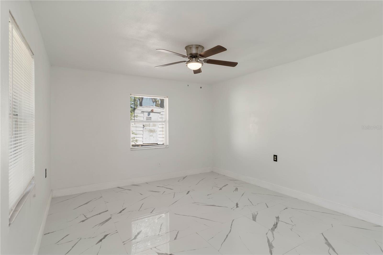 LENA VISTA SUB - Residential