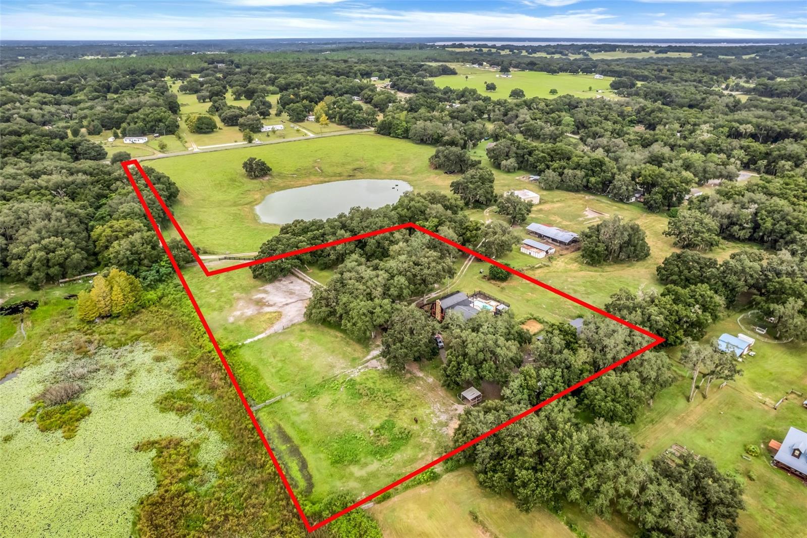 HAMMOCK POND AREA - Residential