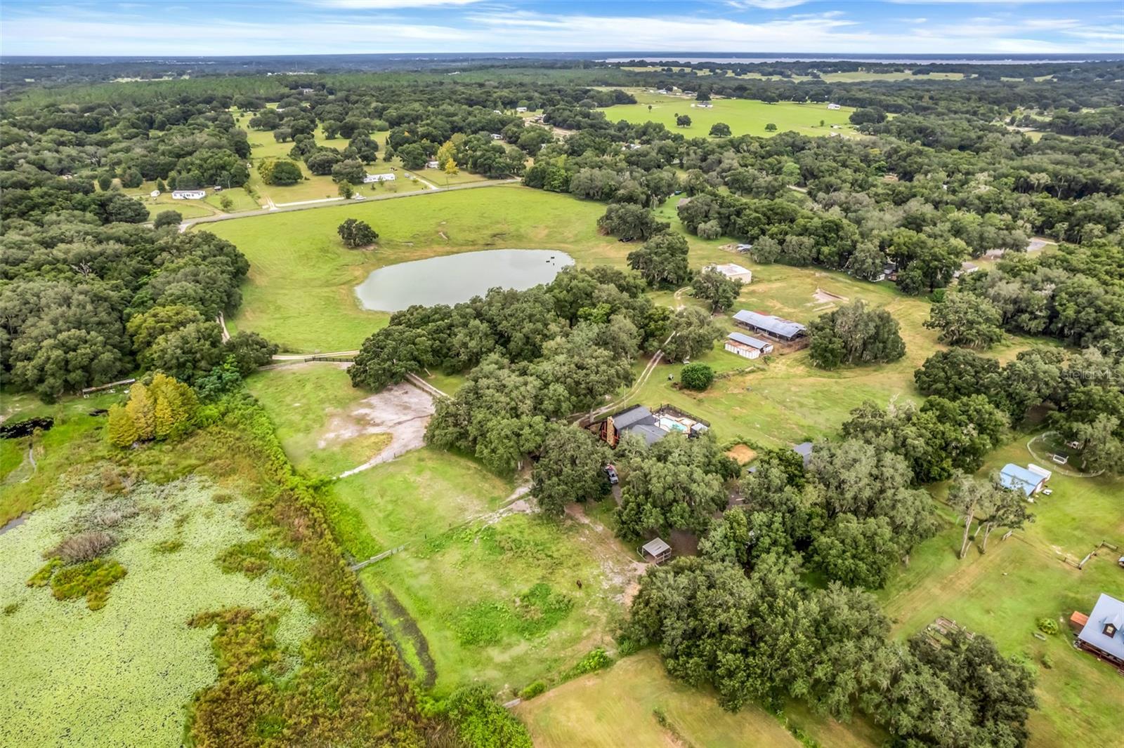 HAMMOCK POND AREA - Residential
