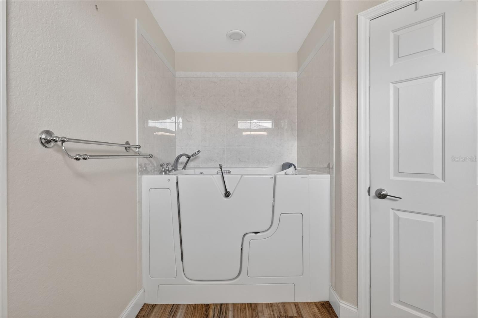 SPRUCE CREEK COUNTRY CLUB CANDLESTONE 02 - Residential