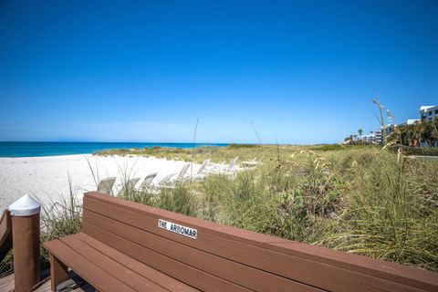 A home in LONGBOAT KEY