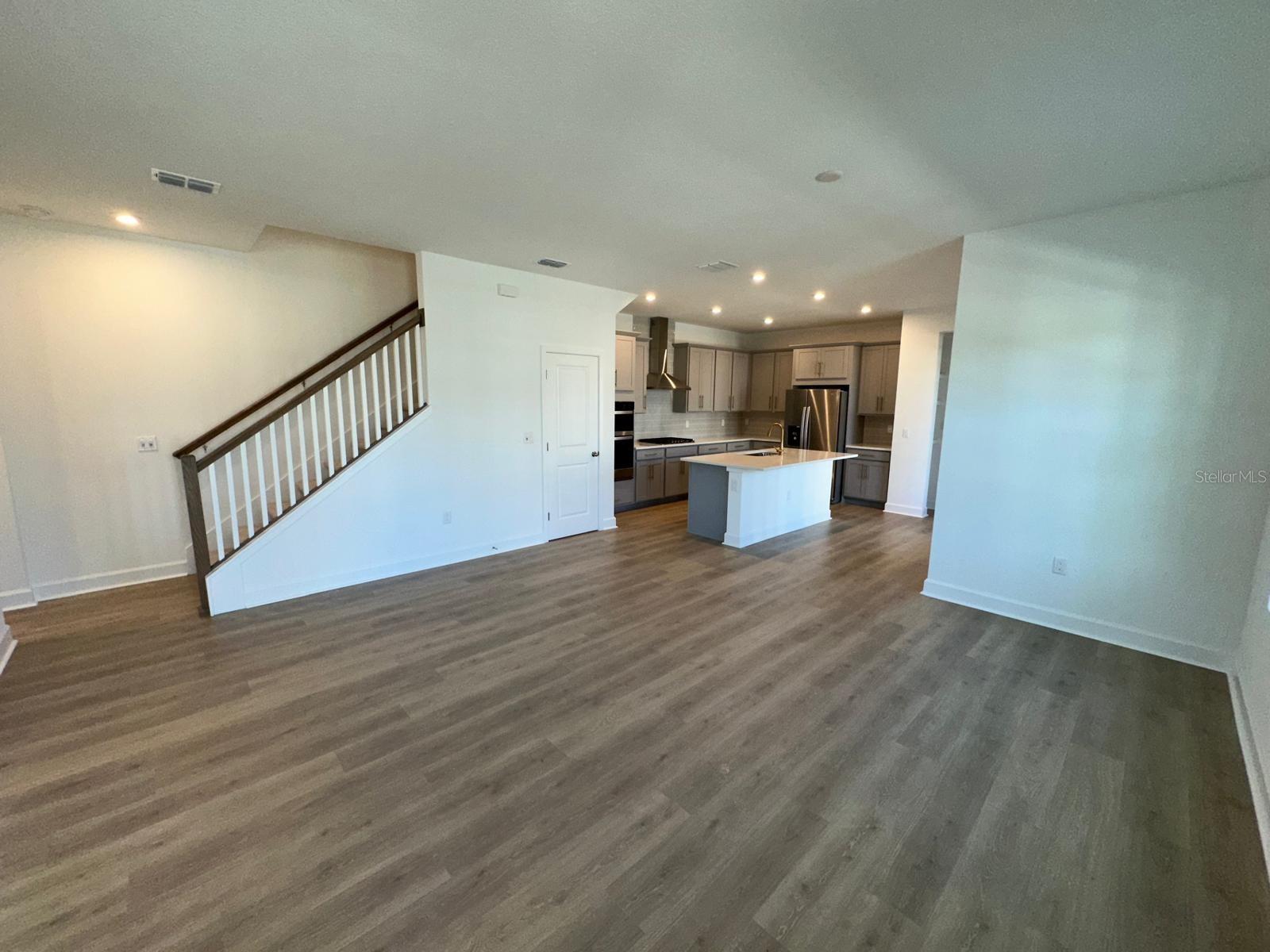 CELEBRATION ISLAND VILLAGE - Residential Lease