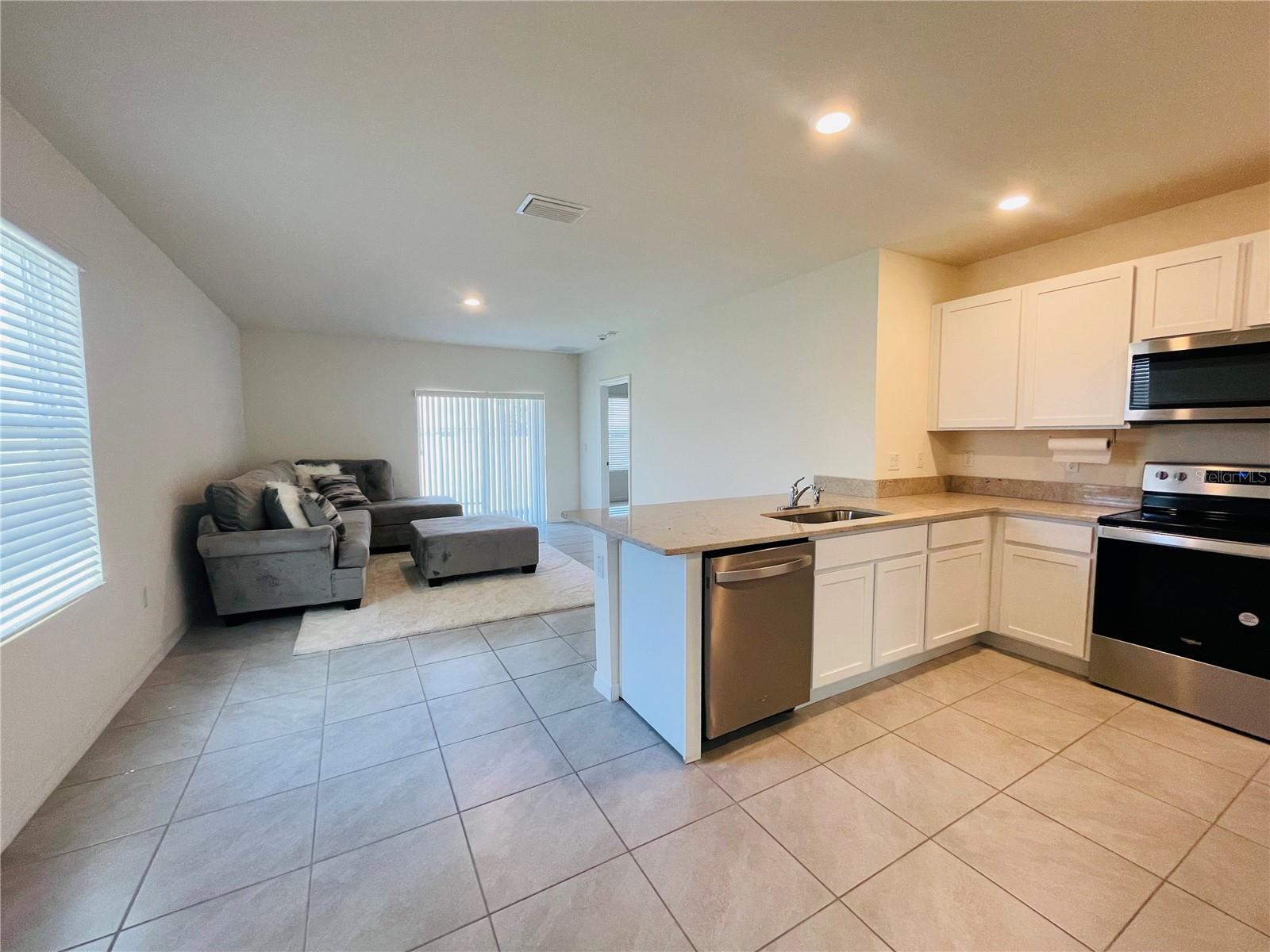 17043 OVAL RUM DRIVE