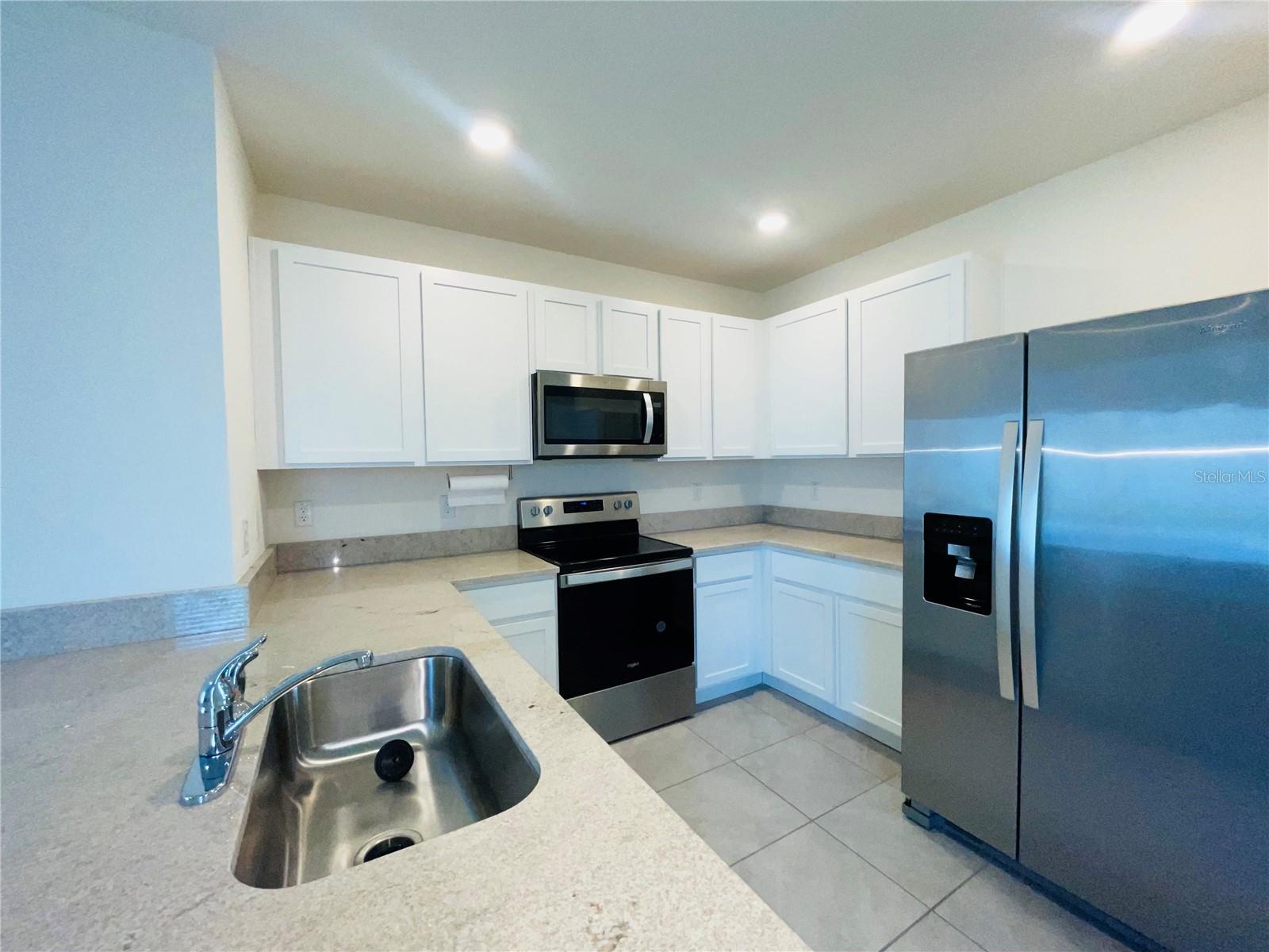 17043 OVAL RUM DRIVE