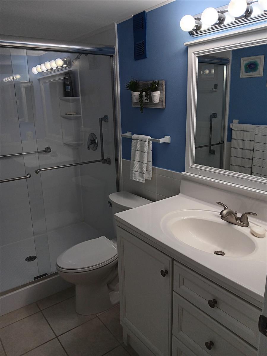 SEMINOLE SQUARE APTS II CONDO - Residential