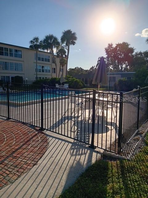 SEMINOLE SQUARE APTS II CONDO - Residential