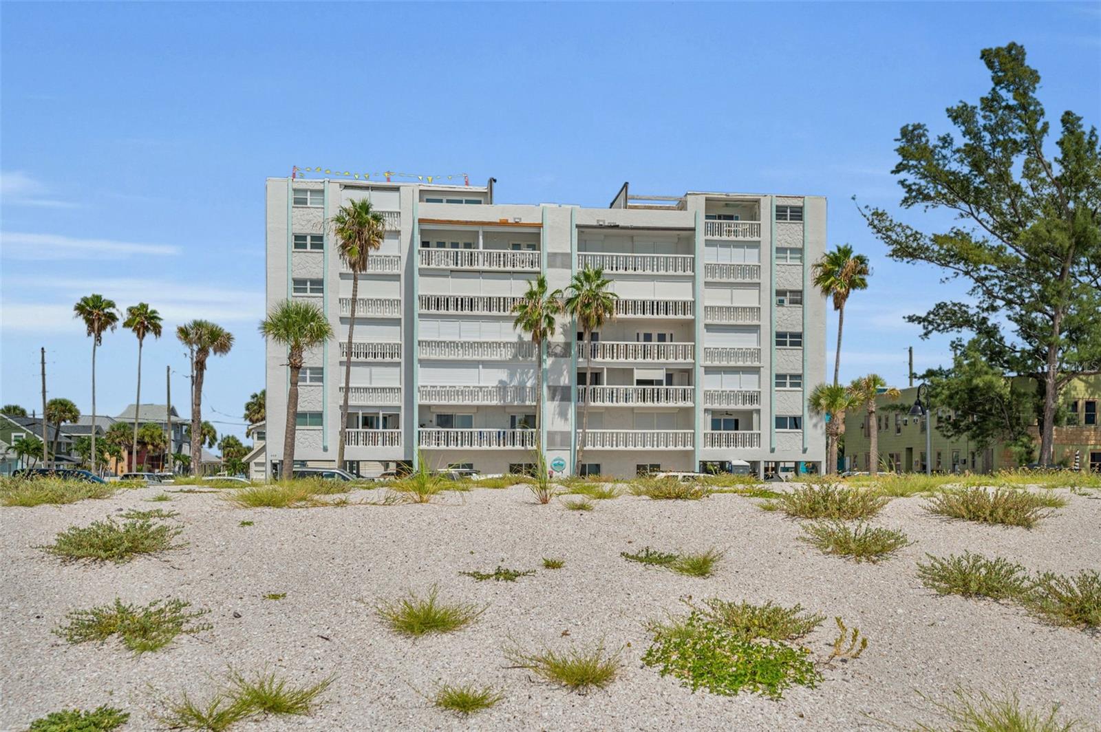 BEACH HOUSE OF PASS-A-GRILLE - Residential