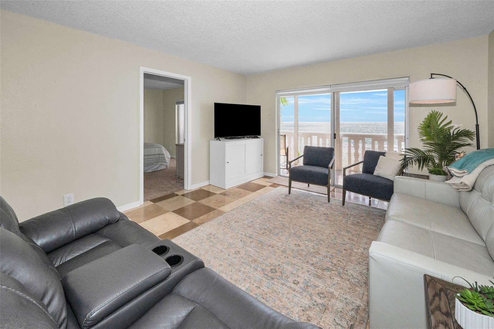 BEACH HOUSE OF PASS-A-GRILLE - Residential