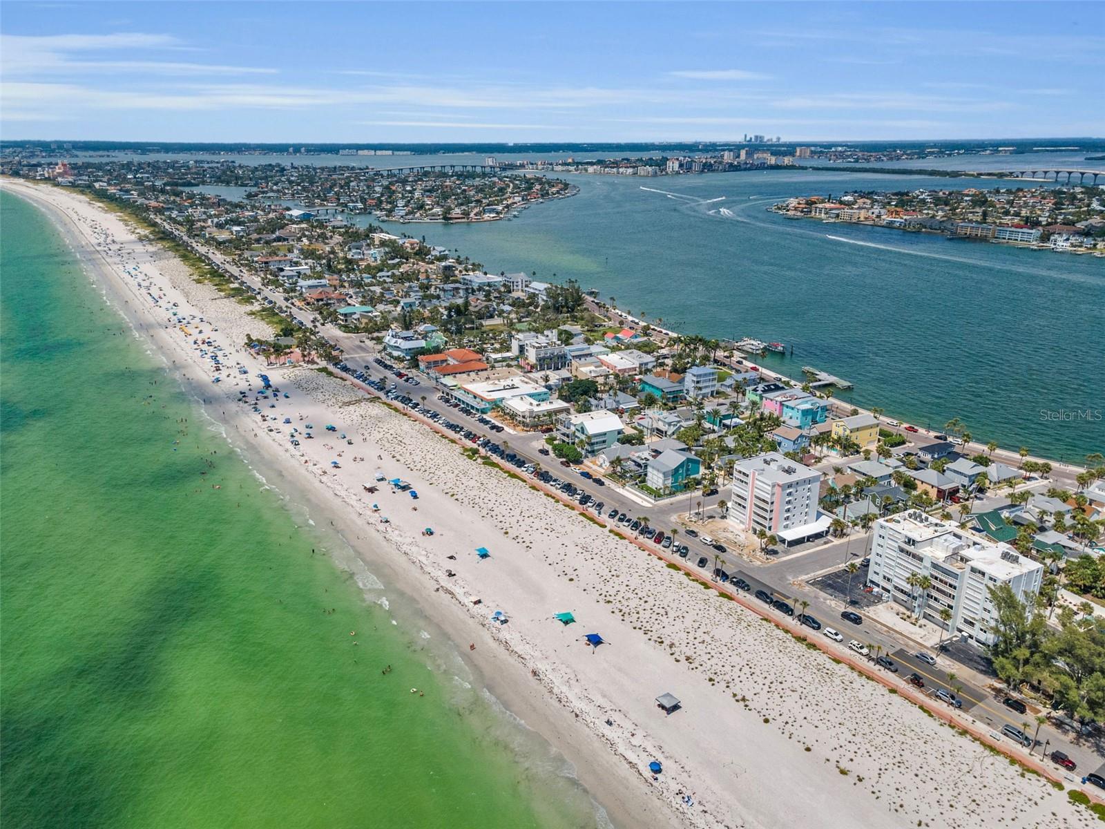 BEACH HOUSE OF PASS-A-GRILLE - Residential