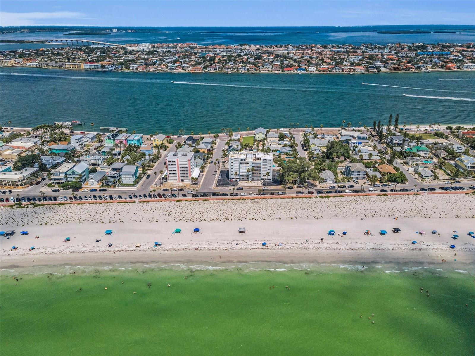 BEACH HOUSE OF PASS-A-GRILLE - Residential