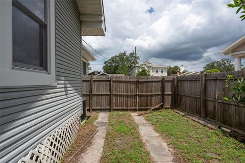 A home in TAMPA