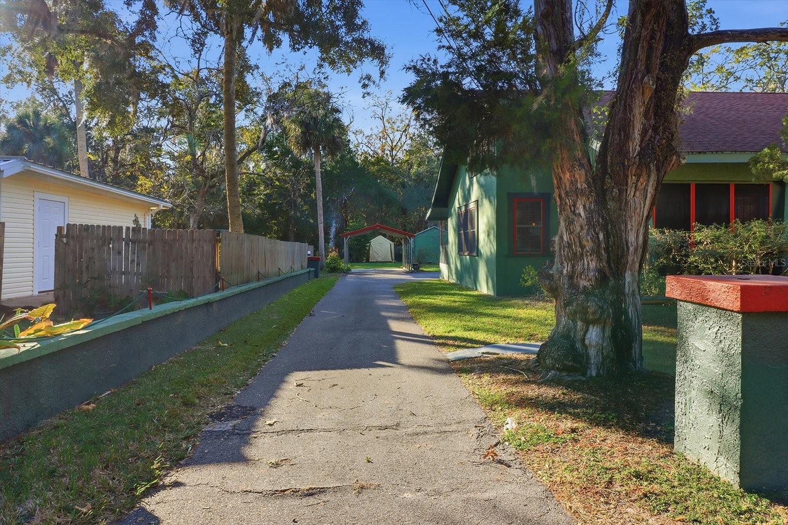 BAYVIEW HOMES CO 06 ACRE - Residential