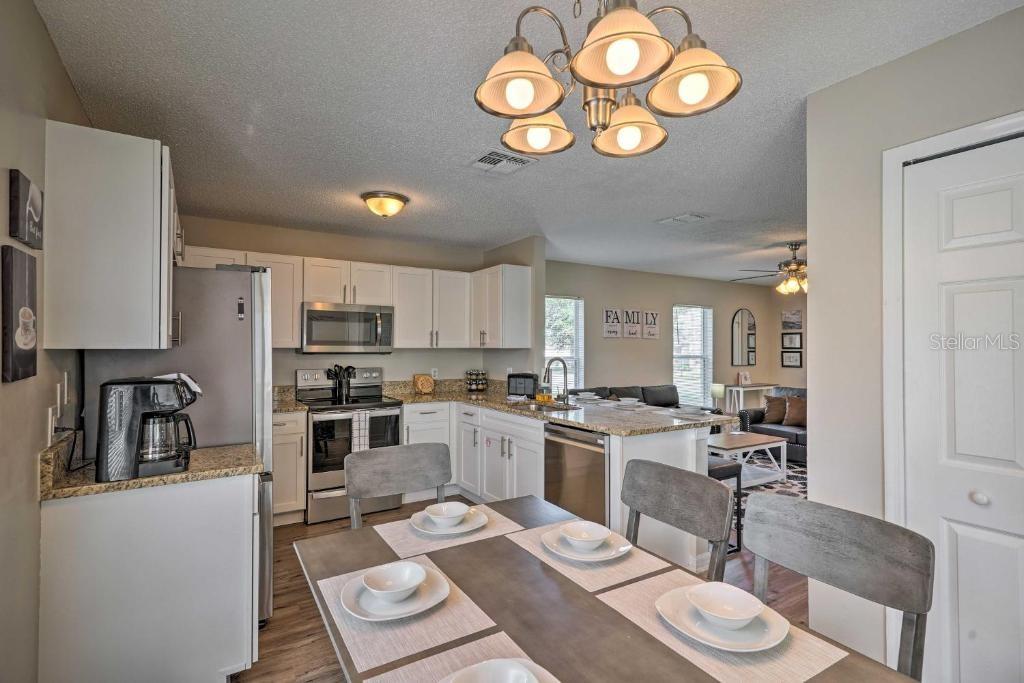 KOKOMO BAY PH 01 - Residential Lease