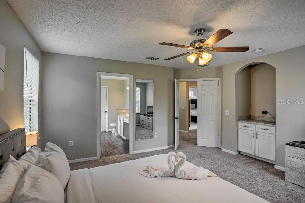KOKOMO BAY PH 01 - Residential Lease