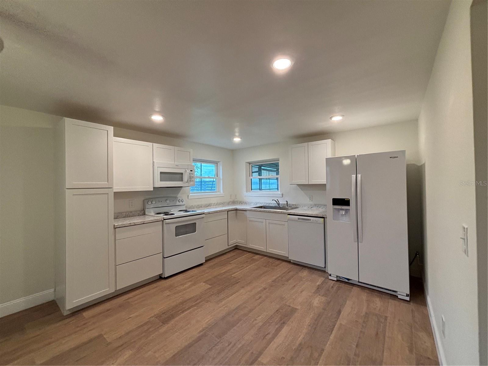 EAST VIEW PARKWAY PB 13 PG 4 - Residential