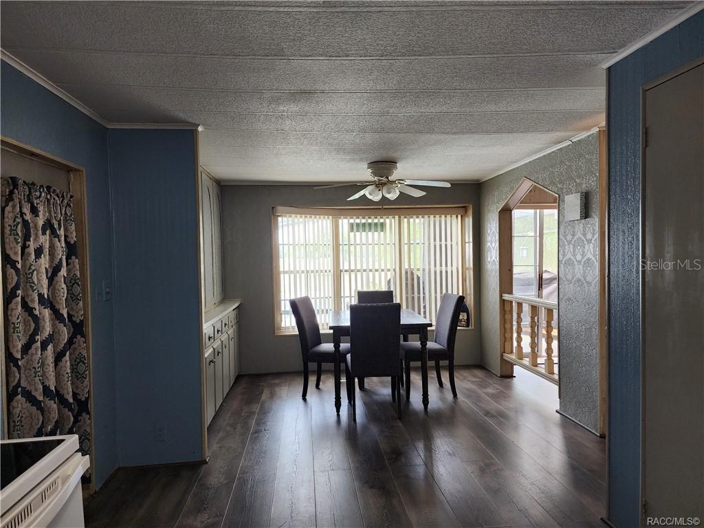 LAKE PARK - Residential