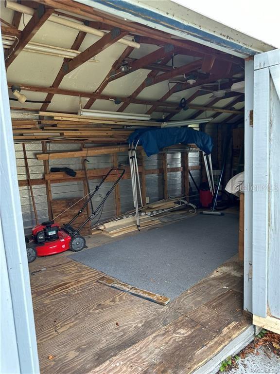 LAKE PARK - Residential