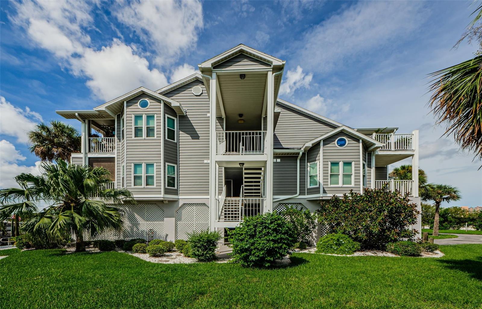 View NEW PORT RICHEY, FL 34652 condo