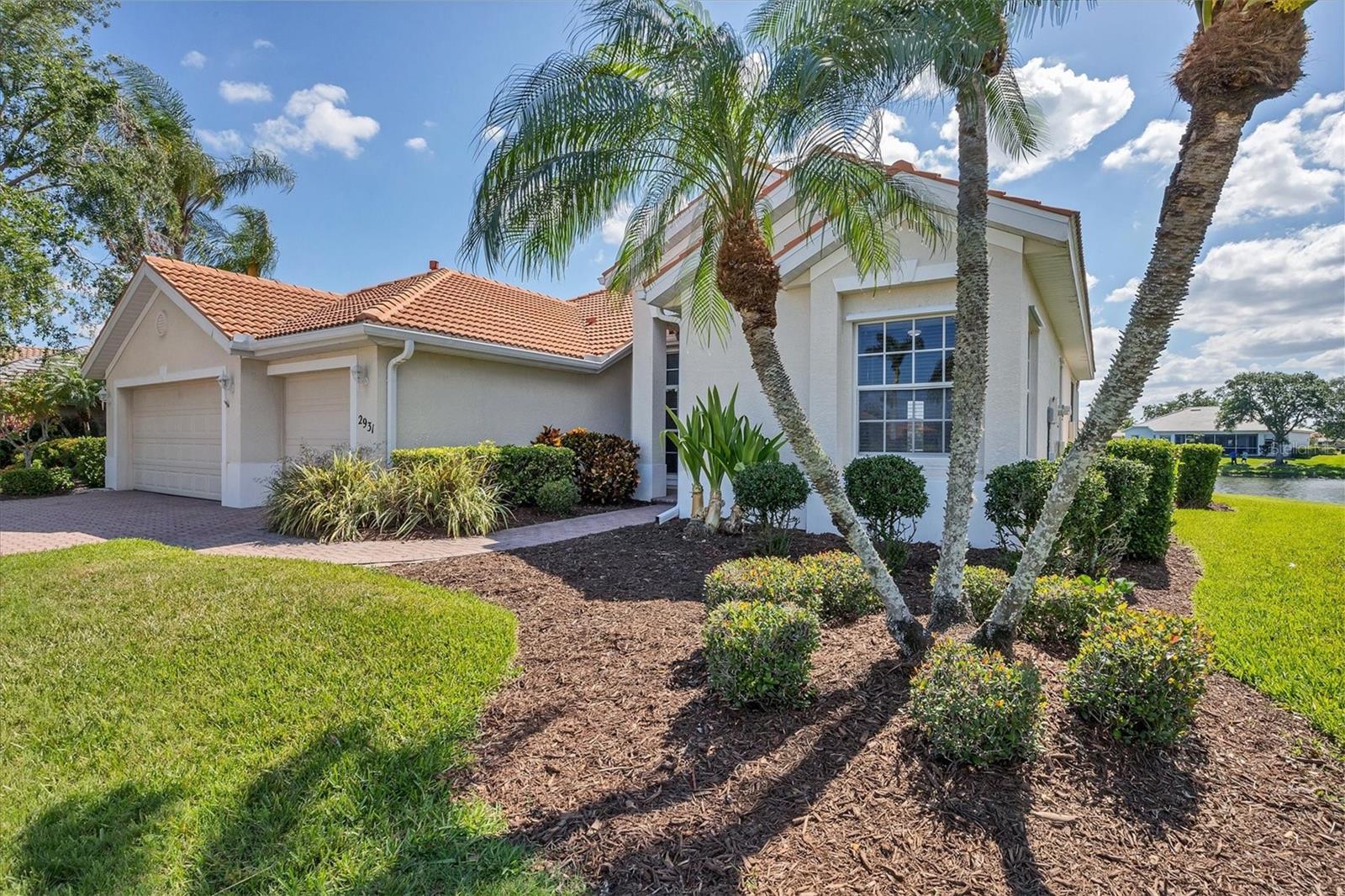 2931 BRAVURA LAKE DRIVE