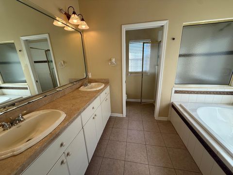 Tiny photo for 5111 Ironsides Court, Tavares, FL 32778 (MLS # O6405638)
