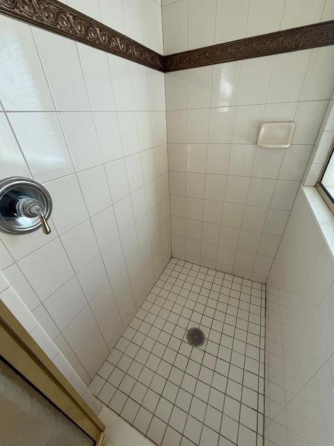 Tiny photo for 5111 Ironsides Court, Tavares, FL 32778 (MLS # O6405638)