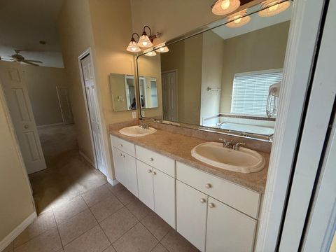 Tiny photo for 5111 Ironsides Court, Tavares, FL 32778 (MLS # O6405638)